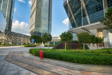 ABU DHABI, BAE - CIRCA JANUARY, 2020: Abu Dabi sokak manzarası.