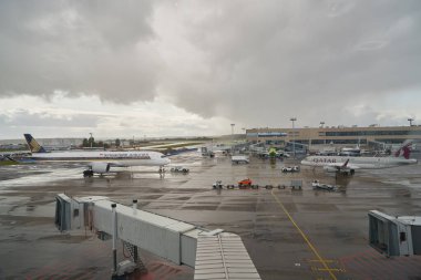 MOSCOW, RUSSIA - CIRCA SEPTEMBER, 2019: Gündüz vakti Moskova Domodedovo Havaalanı.