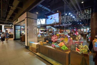 BANGKOK, THAILAND - CIRCA JANUARY, 2020: Siam Center alışveriş merkezinde lüks bir mağaza. Lush Retail Ltd. bir İngiliz kozmetik perakendecisi..