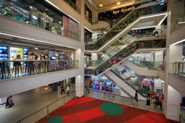 BANGKOK, THAILAND - CIRCA JANUARY, 2020: Siyam Alışveriş Merkezi 'nin iç çekimleri