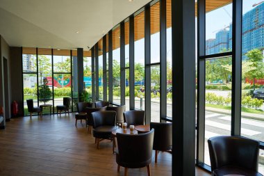 KUALA LUMPUR, MALAYSIA - CIRCA MARCH, 2023: Kuala Lumpur 'daki Starbucks Kahvesi' nin iç çekimi.