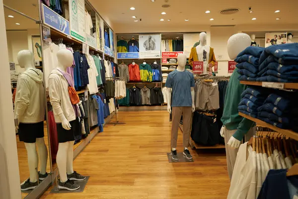 Stock image PATTAYA, THAILAND - CIRCA APRIL, 2023: interior shot of Uniqlo retail store in Terminal 21 Pattaya.