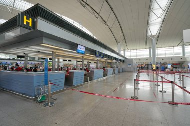 HO CHI MINH CITY, VİETNAM - CIRCA MARCH, 2023: Tan Son Nhat Uluslararası Havalimanı 'nda kontrol.