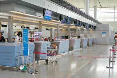 HO CHI MINH CITY, VİETNAM - CIRCA MARCH, 2023: Tan Son Nhat Uluslararası Havalimanı 'nda kontrol.