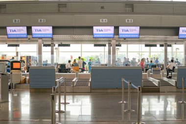 HO CHI MINH CITY, VİETNAM - CIRCA MARCH, 2023: Tan Son Nhat Uluslararası Havalimanı 'nda kontrol.