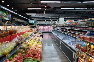 BANGKOK, THAILAND - CIRCA MARCH, 2023: SENA festivalindeki Villa Market süpermarketinin iç çekimi.