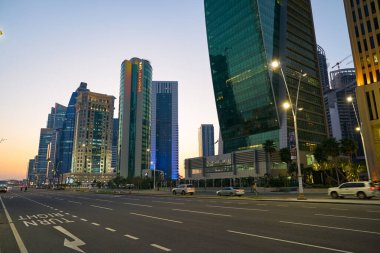 DOHA, Katar - CIRCA MARCH, 2023: Doha 'nın sokak manzarası.