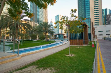 DOHA, Katar - CIRCA MARCH, 2023: Doha 'nın sokak manzarası. 