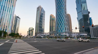DOHA, Katar - CIRCA MARCH, 2023: Doha 'nın sokak manzarası.
