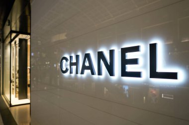 SINGAPORE - Kasım 05, 2023: Marina Körfezi Sands Dükkanındaki Chanel mağazası.