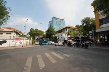 HO CHI MINH CITY, VİETNAM - 25 Mart 2023: Ho Chi Minh şehrinin sokak manzarası.