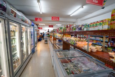 HO CHI MINH ŞEHRİ, VİETNAM - 25 Mart 2023: Akuruhi Süpermarketinde.