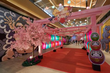 KUALA LUMPUR, MALAYSIA - 27 Mayıs 2023: LaLaport Bukit Şehir Merkezi 'nin zemin katındaki bir bölümü dekore etti.