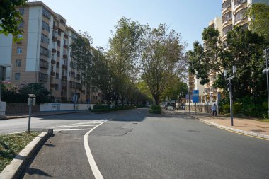 ŞENZHEN, ÇİN - 22 Kasım 2019: Shenzhen gündüz vakti sokak manzarası.