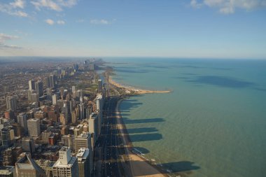 Chicago, IL - CIRCA MARCH, 2016: John Hancock Merkezi 'nden Chicago manzarası. Chicago, Amerika Birleşik Devletleri 'nde büyük bir şehirdir..