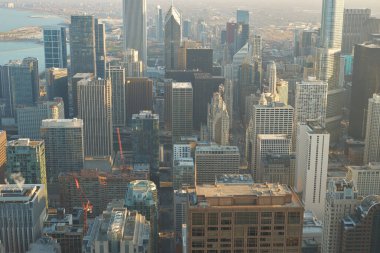 Chicago, IL - CIRCA MARCH, 2016: John Hancock Merkezi 'nden Chicago manzarası. Chicago, Amerika Birleşik Devletleri 'nde büyük bir şehirdir..