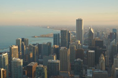 Chicago, IL - CIRCA MARCH, 2016: John Hancock Merkezi 'nden Chicago manzarası. Chicago, Amerika Birleşik Devletleri 'nde büyük bir şehirdir..