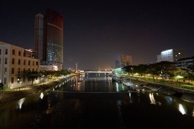 HO CHI MINH ŞEHRİ, VİETNAM - 29 Mart 2023: Gece Ho Chi Minh Şehri manzarası.