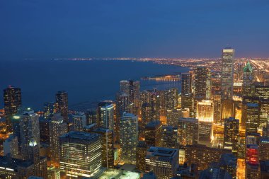 Chicago, IL - CIRCA MARCH, 2016: John Hancock Merkezi 'nden Chicago manzarası. Chicago, Amerika Birleşik Devletleri 'nde büyük bir şehirdir..