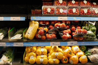 PHUKET, THAILAND - 18 Nisan 2023: Büyük C Extra Phuket 2 'de üretiliyor.