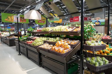 PHUKET, THAILAND - 18 Nisan 2023: Büyük C Extra Phuket 2 'de üretiliyor.