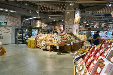 ŞENZHEN, ÇİN - 21 Kasım 2019: Shenzhen 'deki 9 kare alışveriş merkezinde kör bir süpermarket.