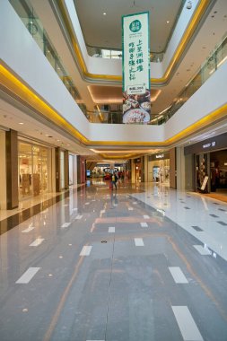 ŞENZHEN, ÇİN - 21 Kasım 2019: Shenzhen 'deki 9 kare alışveriş merkezi.