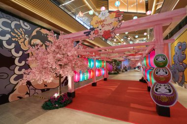 KUALA LUMPUR, MALAYSIA - 27 Mayıs 2023: LaLaport Bukit Şehir Merkezi 'nin zemin katındaki bir bölümü dekore etti.