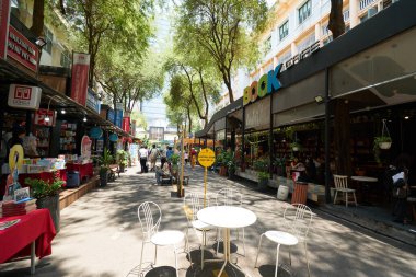 HO CHI MINH CITY, VİETNAM - 26 Mart 2023: Ho Chi Minh Şehir Kitap Sokağı sokak manzarası.