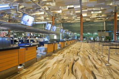 SINGAPORE - NOVEMBER 07, 2023: Singapur Changi Havaalanı Terminali 3.