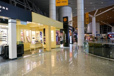 KUALA LUMPUR, MALAYSIA - CIRCA MAYIS, 2023: Kuala Lumpur Uluslararası Havaalanı 'nın iç çekimleri.