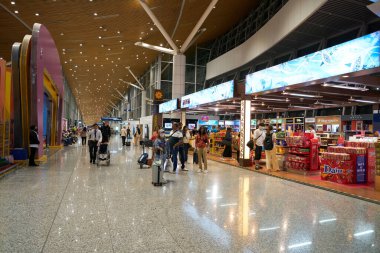 KUALA LUMPUR, MALAYSIA - CIRCA MAYIS, 2023: Kuala Lumpur Uluslararası Havaalanı 'nın iç çekimleri.