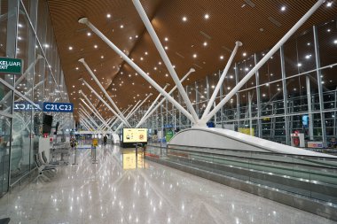 KUALA LUMPUR, MALAYSIA - CIRCA MAYIS, 2023: Kuala Lumpur Uluslararası Havaalanı 'nın iç çekimleri.