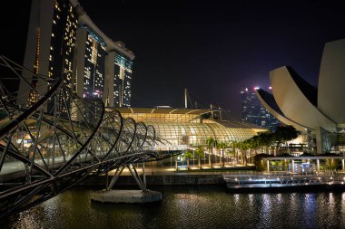 SINGAPORE - Kasım 06, 2023: Marina Körfezi Sands ve Sanat Bilimleri Müzesi.