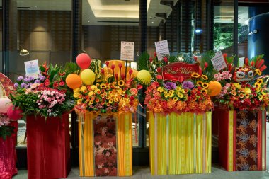 SINGAPORE - NOVEMBER 04, 2023: congratulation cards and flower as seen at Pullman Singapore Hill Street. clipart