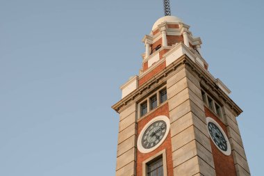 HONG KONG, ÇİN - 07 Aralık 2023: Tsim Sha Tsui, Hong Kong 'daki Eski Kowloon-Canton Demiryolu Kulesi.