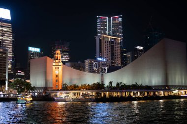 HONG KONG, ÇİN - 07 Aralık 2023: Tsim Sha Tsui 'deki eski Kowloon-Canton Demiryolu Saat Kulesi.