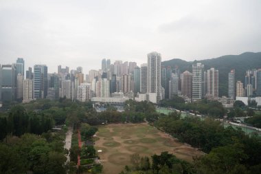 HONG KONG, ÇİN - 06 Aralık 2023: The Park Lane Hong Kong 'dan Hong Kong' un görüntüsü.