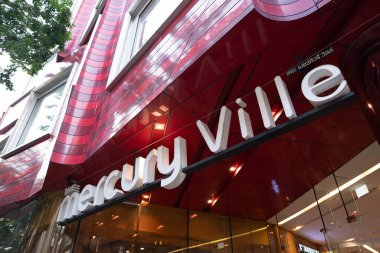 BANGKOK, THAILAND - 27 Ekim 2023: Bangkok Chidlom 'daki Mercury Ville alışveriş merkezi.
