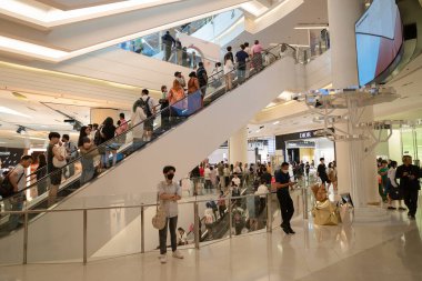 BANGKOK, THAILAND - 27 Ekim 2023: Bangkok 'taki Siyam Paragon alışveriş merkezi.