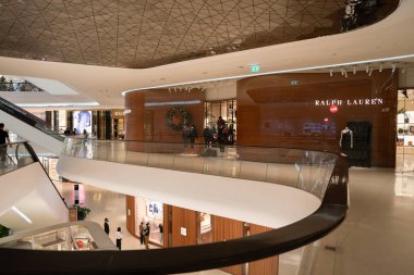 BANGKOK, THAILAND - 09 ARALIK 2023: Ralph Lauren mağazası Bangkok 'taki Merkez Büyükelçilik alışveriş merkezinde.