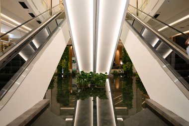 BANGKOK, THAILAND - 27 Ekim 2023: Bangkok 'taki Siyam Paragonu' nun iç çekimi.