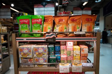 BANGKOK, THAILAND - 26 Ekim 2023: Bangkok 'taki Gourmet Market Terminali 21' de sergilenen mallar.