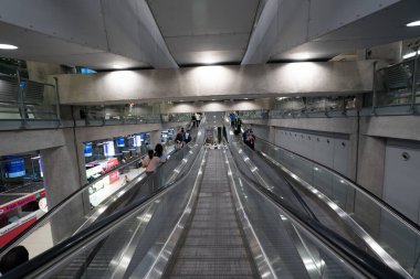 BANGKOK, THAILAND - 13 Ekim 2023: Suvarnabhumi Uluslararası Havaalanı 'nın iç çekimleri.