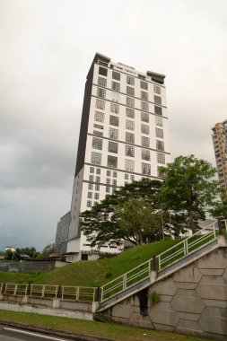 BATU CAVES, MALAYSIA - 09 Mart 2023: Batu Mağaraları Akşam Şehir Manzarası.