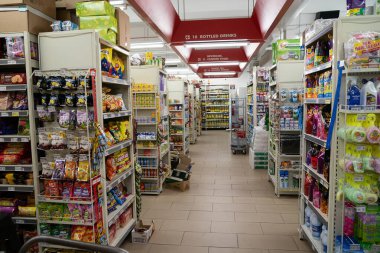 KUALA LUMPUR, MALAYSIA - 15 Mart 2023: Kahraman Pazar Bandar Sri Damansara 'nın iç çekimi.