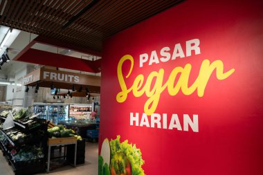 KUALA LUMPUR, MALAYSIA - 15 Mart 2023: Kahraman Pazar Bandar Sri Damansara 'nın iç çekimi.