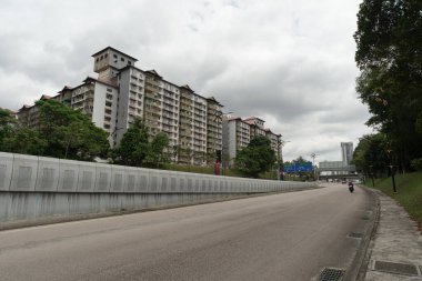 JOHOR BAHRU, MALAYSIA - 23 Kasım 2023: Johor Bahru sokak manzarası.