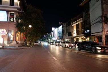 CHIANG MAI, THAILAND - 24 EKİM 2023: Chiang Mai gece manzarası.