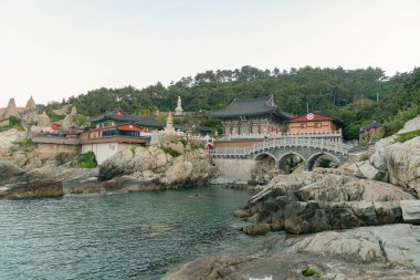 Busan, Güney Kore - 25 Mayıs 2017: Busan 'daki Haedong Yonggungsa Tapınağı.